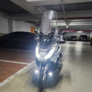 혼다 PCX125 22년식 18,900km