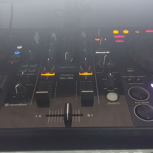 ddj 800