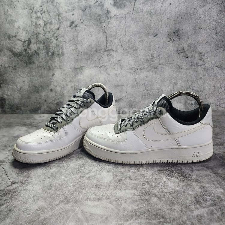(정품)나이키에어포스1'07LV8 4 화이트그레이255--2