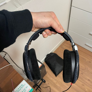 Sennheiser HD600 구형 판매합니다.