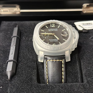 파네라이(Panerai) 루미노르 마리나 (40mm)