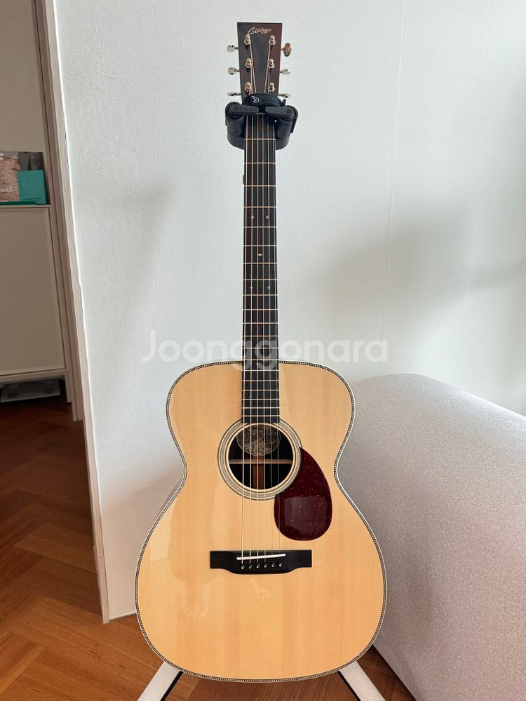collings om2hg--1