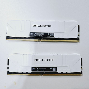 DDR4 3600 crucial 8g 2