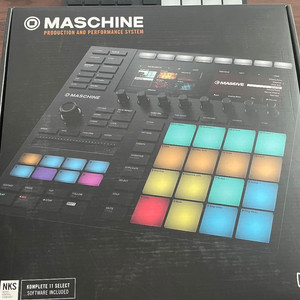 NI Maschine mk3 판매합니다.