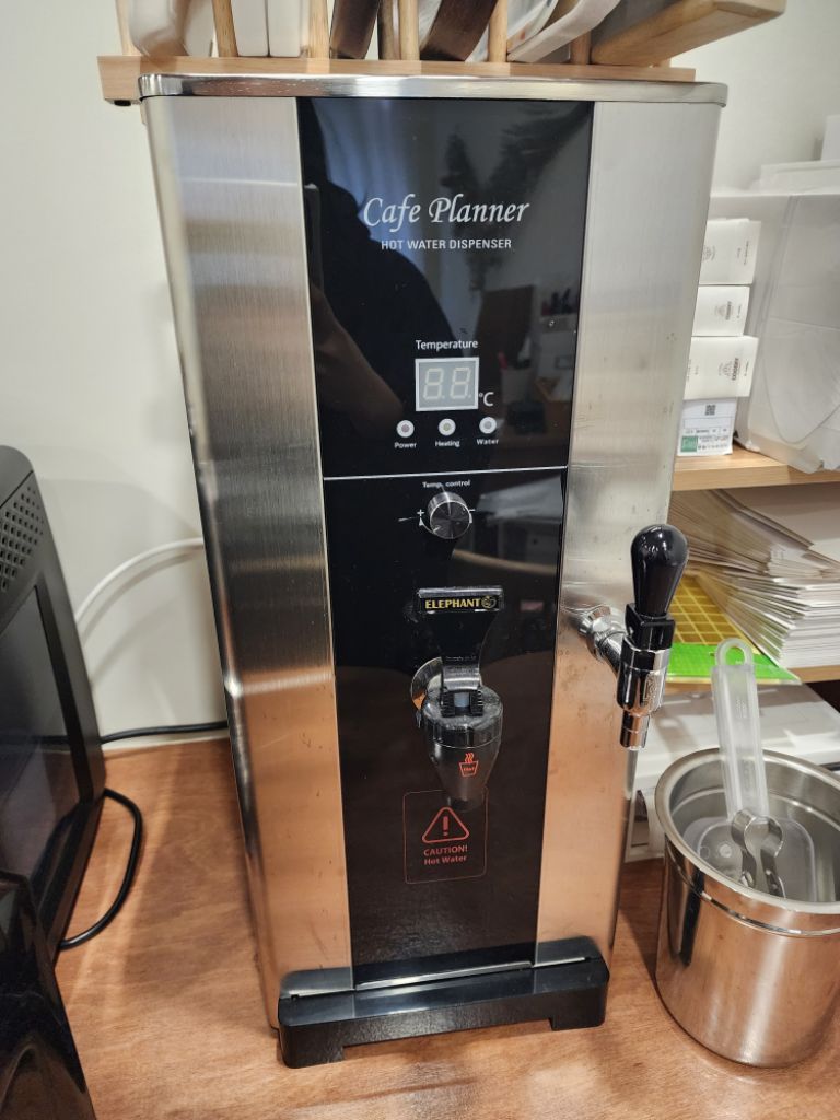 나이스3 온수기, 카이저 제빙기, 우성 냉장쇼케이스,