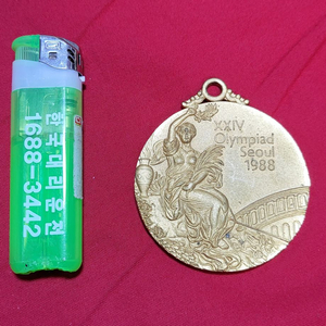 88올림픽 기념 메달입니다.상태 좋습니다.5만원에