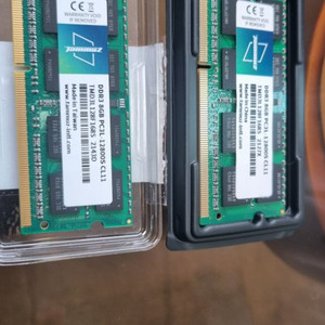 미사용DDR3L 저전력 노트북 메모리 8GB 두개 팔아