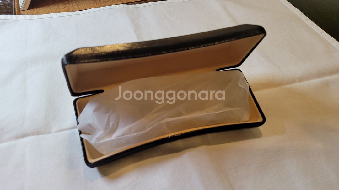 젠틀 몬스터 C1 판매합니다--6