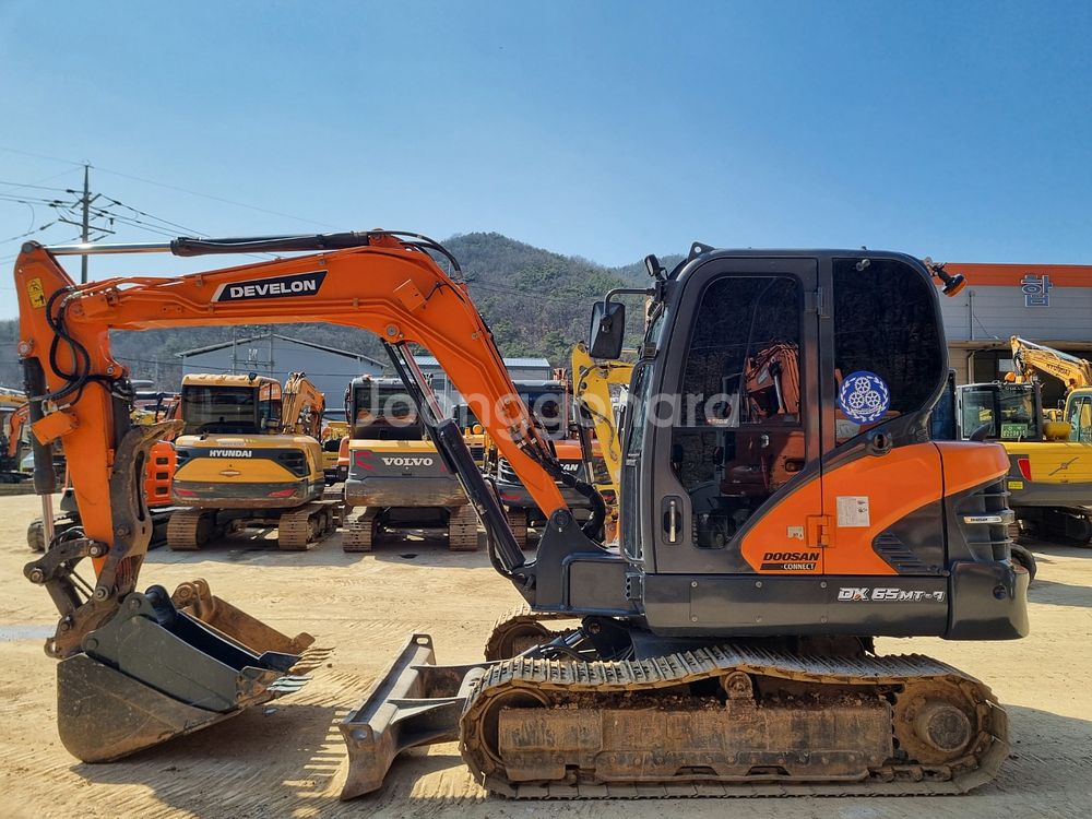 중고 굴삭기 DX65MT-7 2022년식 버켓3종--1