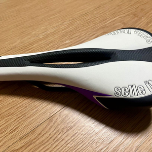 셀레 이탈리아 selle italia x1 미사용 판매