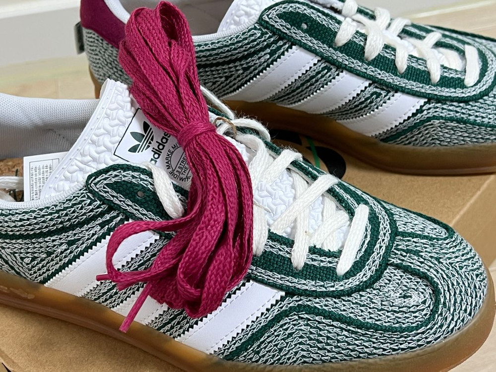 아디다스 션우더스푼 가젤 250mm--3