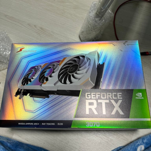 Colorful igame RTX 3070 화이트 팝니