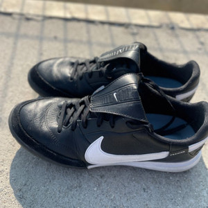 나이키 프리미어3 tf 풋살화 270사이즈