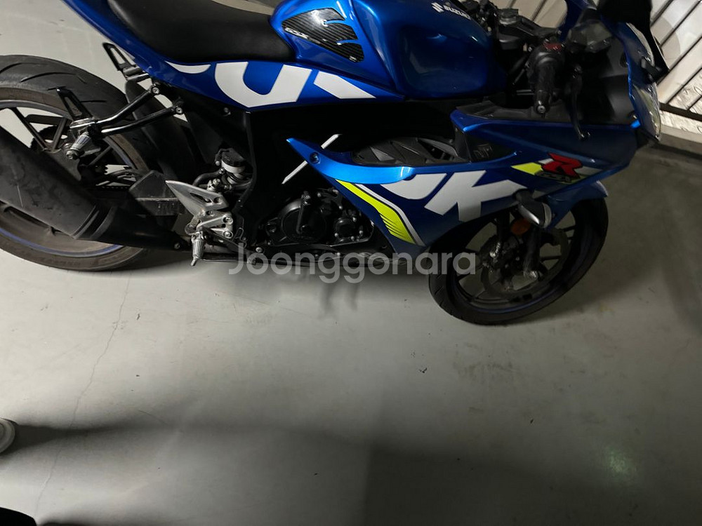 스즈키 GSXR-125R BLOU--4