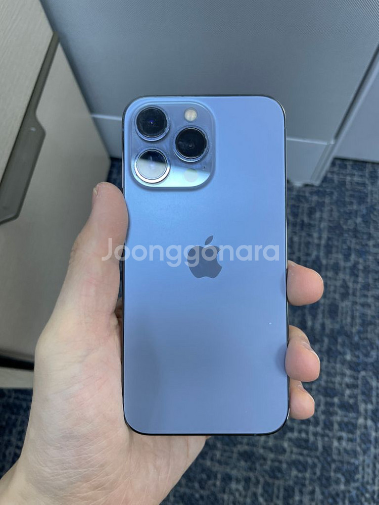 아이폰 13 프로 256기가 액정멍 액정파손--2