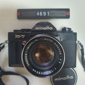 미놀타 X-7 필름카메라 블랙바디 1.8 렌즈 장착