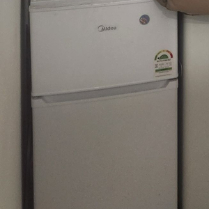 미디어 냉장고 87L