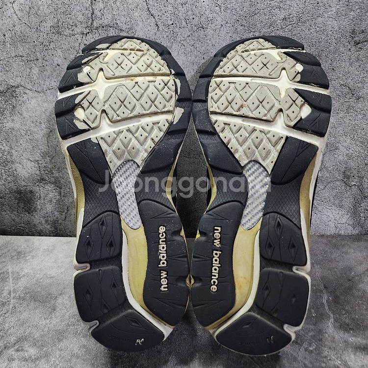 (정품)뉴발란스990V3 메인드인USA 블랙화이트220--7