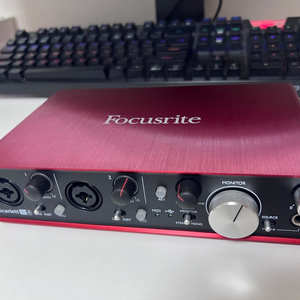 포커스라이트 오인페 focusrite 2i4 2세대