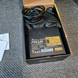 시소닉 뉴포커스 ATX 3.0 1000W 골드