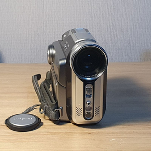 삼성 6mm 디지털 캠코더 VM-DH200