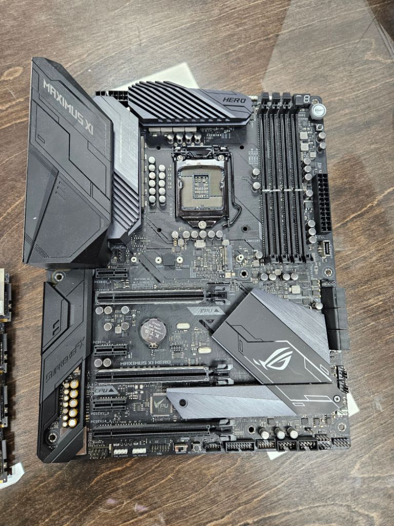 ASUS MAXIMUS XI HERO 메인보드 팝니다