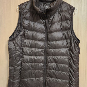 유니클로 초경량다운 패딩조끼베스트