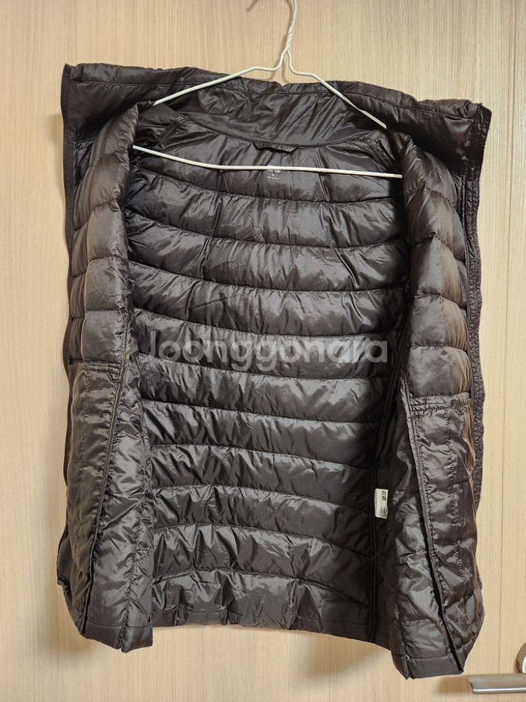 유니클로 초경량다운 패딩조끼베스트--5