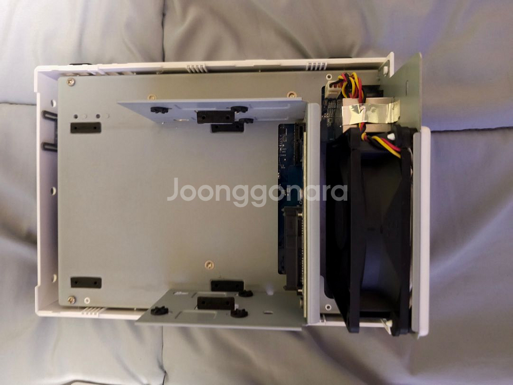 ds220j synology nas--2