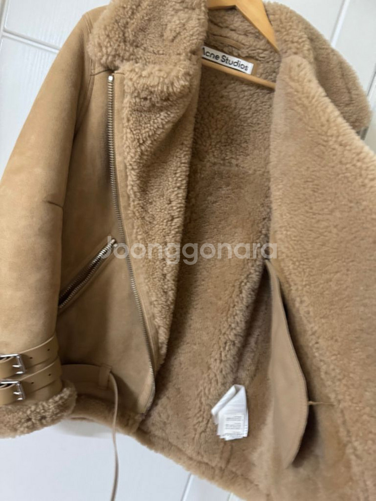 아크네스튜디오 벨로시티 무스탕 베이지 38 분더샵구매--2