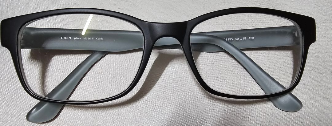 검정 뿔테 안경--6