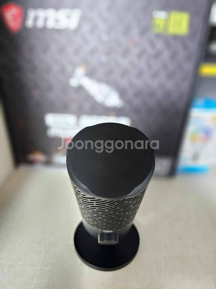 JBL QUANTUM STREAM 마이크 판매합니다.--1