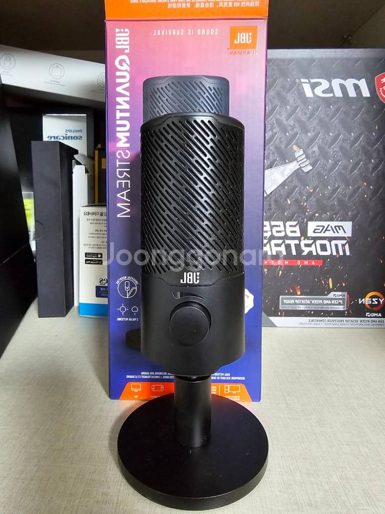 JBL QUANTUM STREAM 마이크 판매합니다.--3
