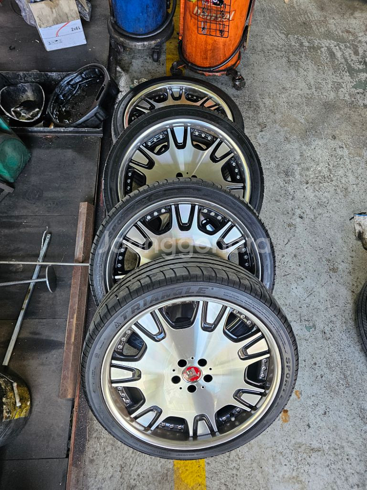 22인치 ls207팝니다--0