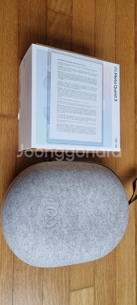 오큘러스 퀘스트3 128GB (정품가방 포함)--1