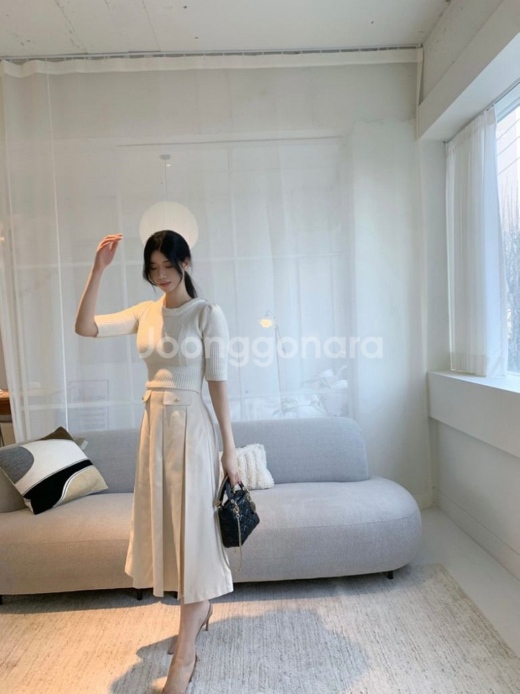 금장 플레어 스커트--2