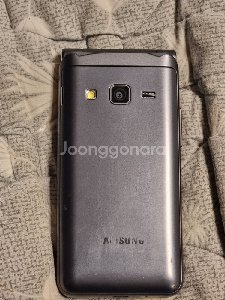 갤럭시 폴더2 32GB 싸게팝니다--1