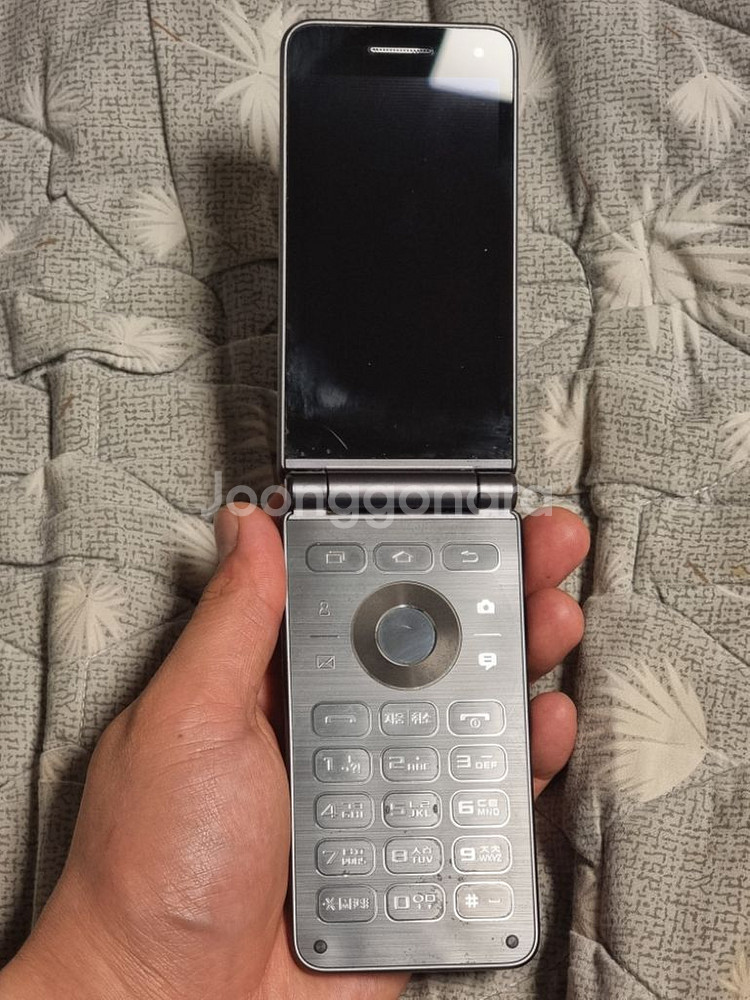 갤럭시 폴더2 32GB 싸게팝니다--2