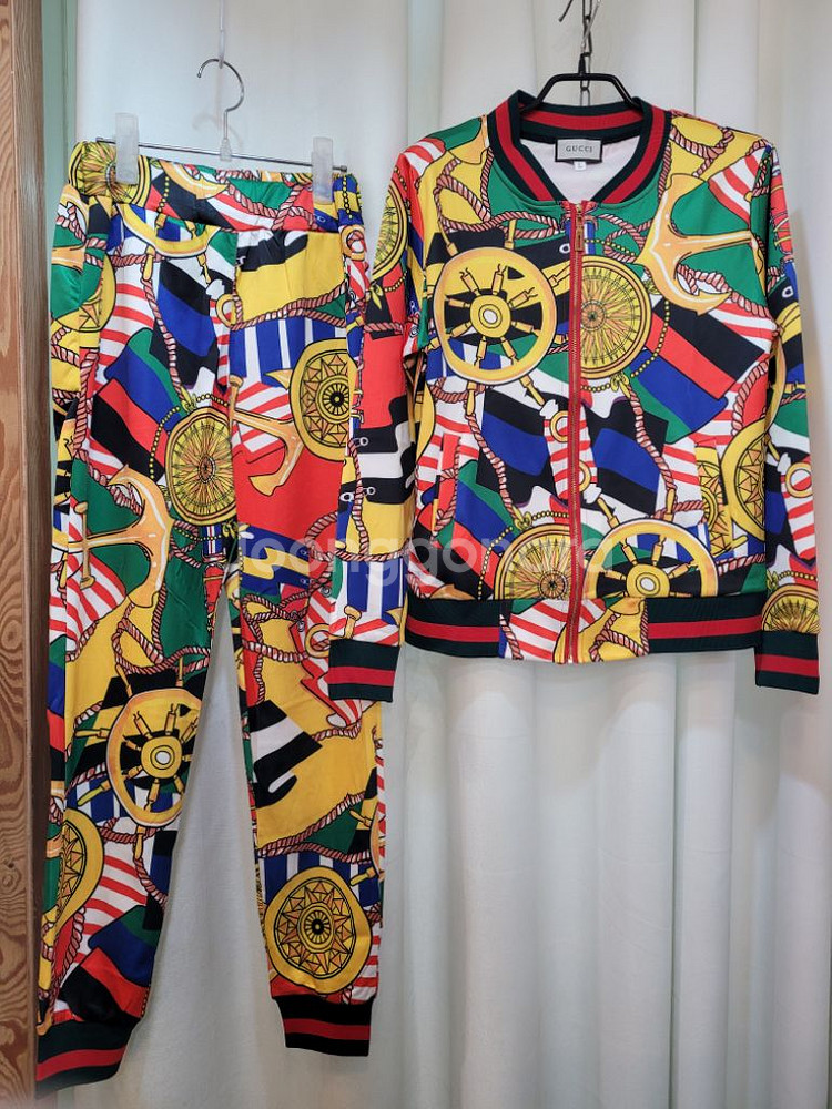 16만원 최고급 네오프랜 집업점퍼--1