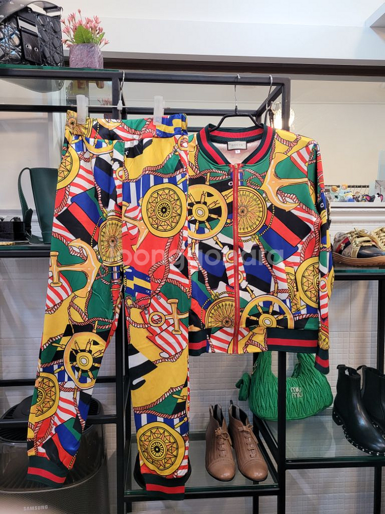 16만원 최고급 네오프랜 집업점퍼--9