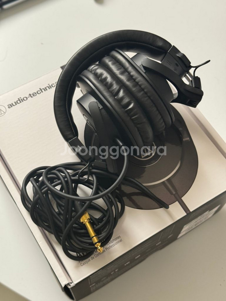 오디오테크니카 헤드폰 ATH-M30X 판매합니다 (세트--1