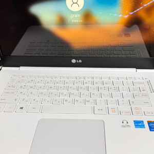 중고노트북 Lg그램 14.3인치 i3 ram8 128g