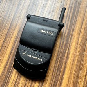 모토로라 스타택 ST7760A, 모토로라 휴대전화 판매
