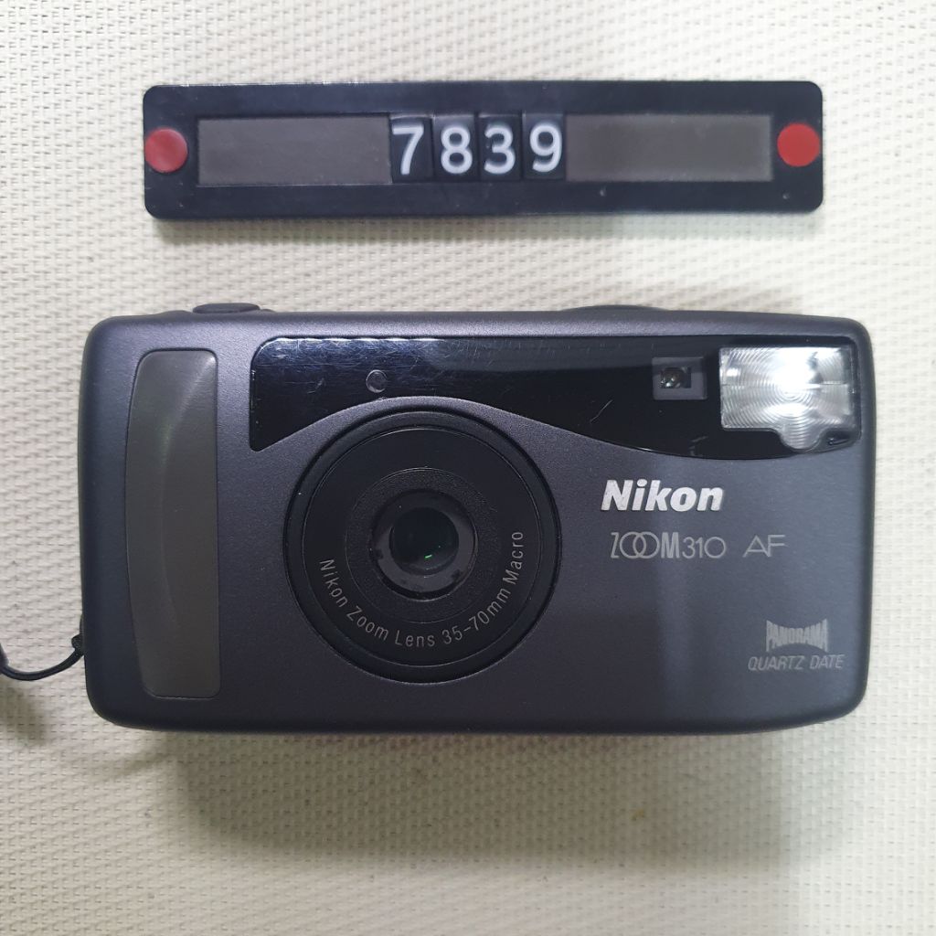 니콘 줌 310 AF 파노라마 데이터백 필름카메라