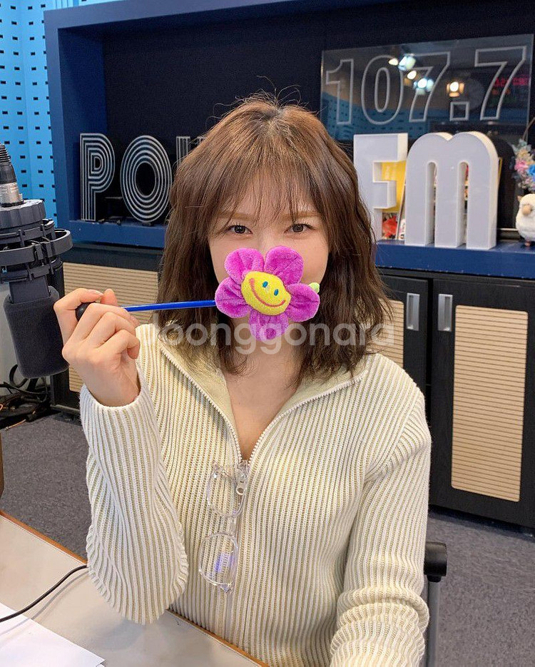 마뗑킴 하이닉 니트 가디건 아이보리 웬디가디건--4