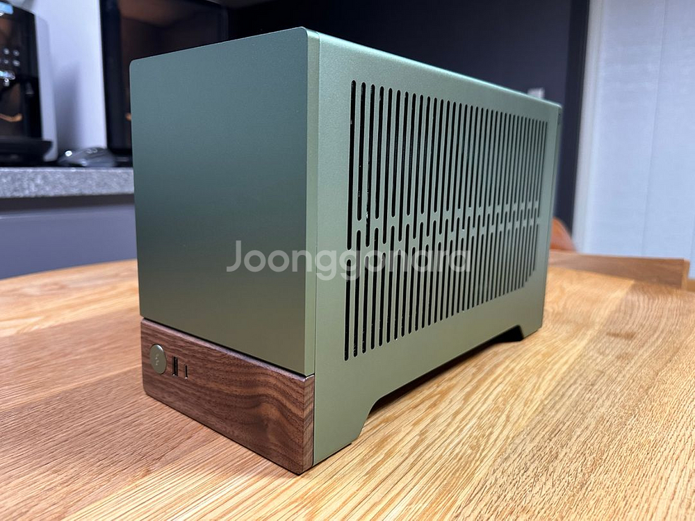 고사양 SFF 라이젠 7800x3d 보드셋+램--1