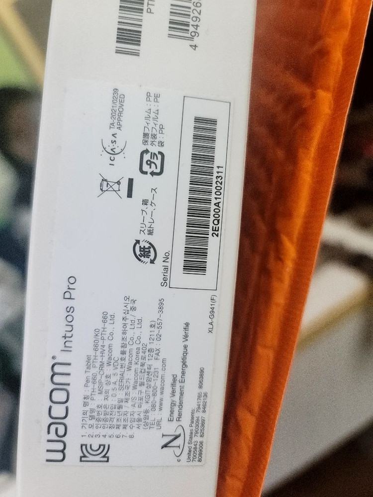 와콤인튜어스프로 PTH-660 새것(충전선사용감ㅇ)이번주만 급처합니다.--2