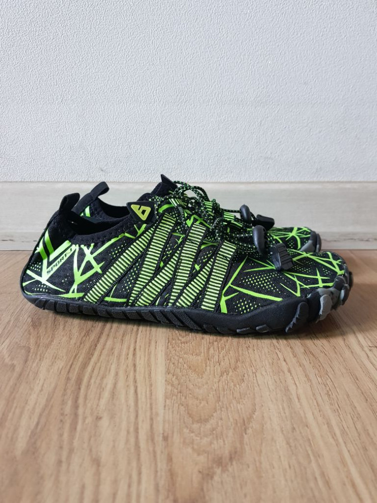 레포츠 아쿠아 슈즈 2종--1