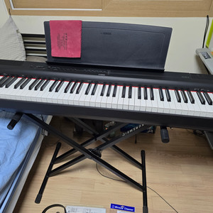 야마하 P-125 피아노