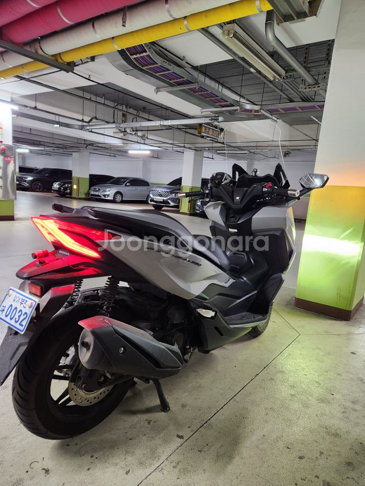 혼다 포르자350 23년 2450km--2